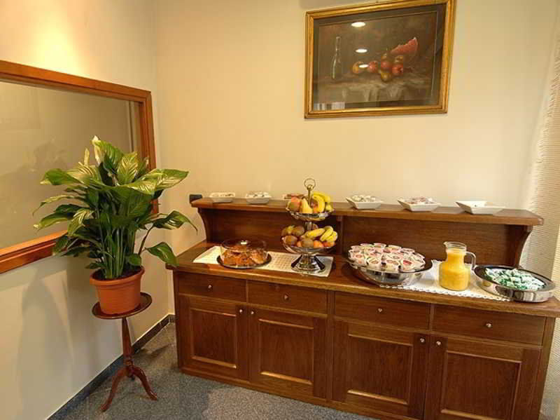 Hotel Ercoli House Рим Екстериор снимка