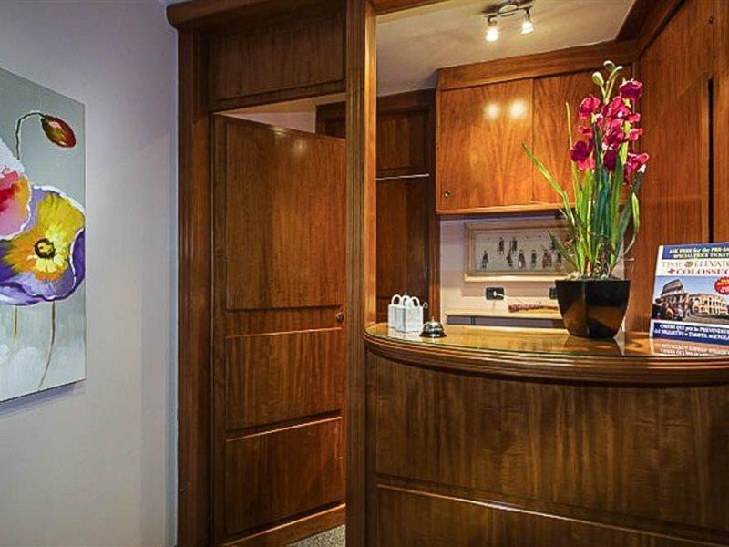 Hotel Ercoli House Рим Екстериор снимка